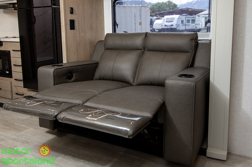 2027 Ember Touring Edition 2300MLL - Image 31