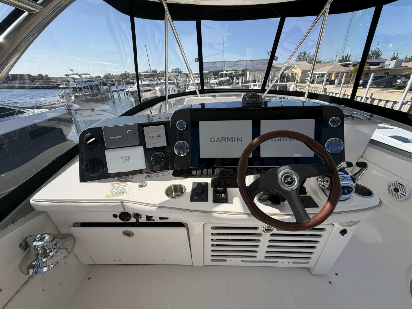 2008 Sea Ray 47 Sedan Bridge - Image 2