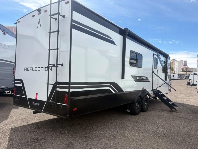 2026 Grand Design Reflection Travel Trailer 322FKTS - Image 4