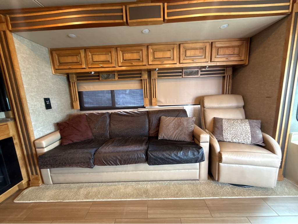 2018 TIFFIN ALLEGRO RED 33AA - Image 19