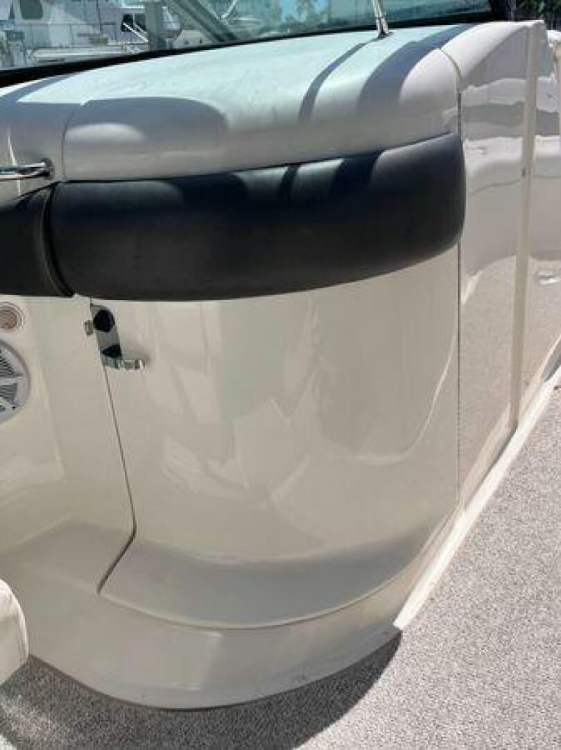 2007 Sea Ray 290 SLX - Image 16