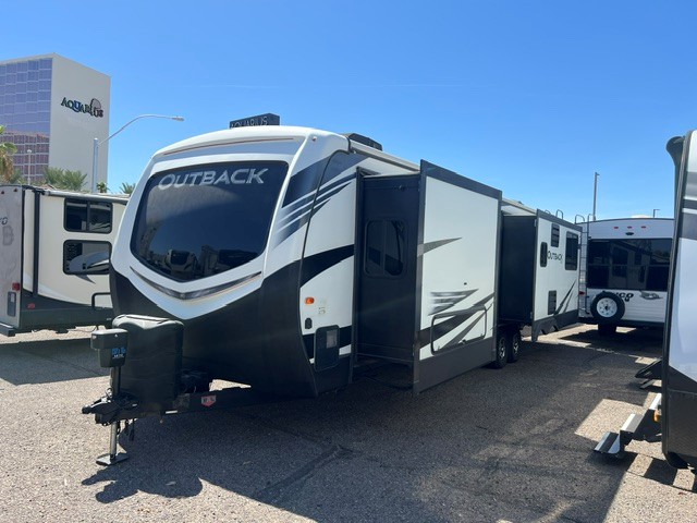 2020 Keystone Outback 330RL - Image 3