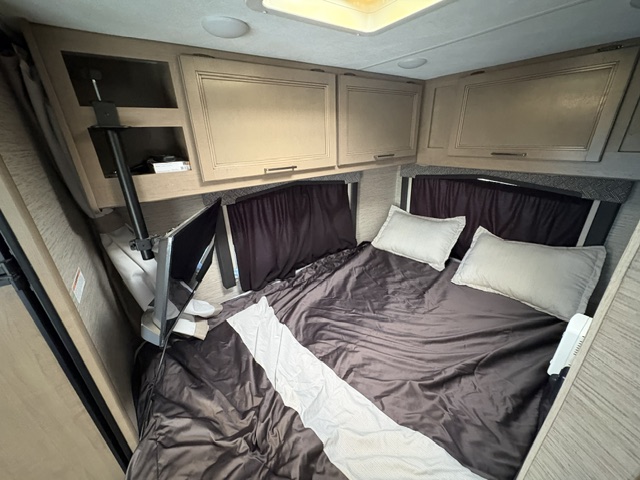 2022 THOR MOTOR COACH MAGNITUDE GA22 - Image 7