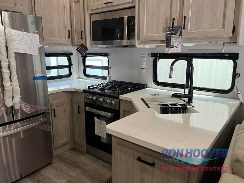 2026 COACHMEN CATALINA 44CONDO - Image 9