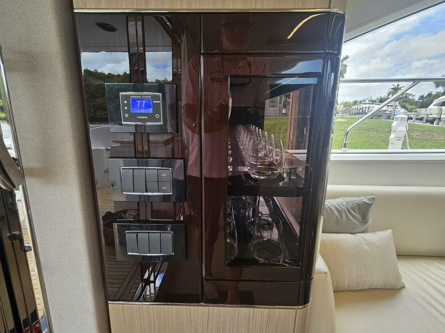 2022 Azimut 66 - Image 42