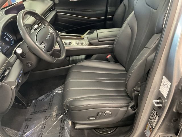 2024 Genesis GV80 Utility 4D Advanced AWD I4 - Image 17