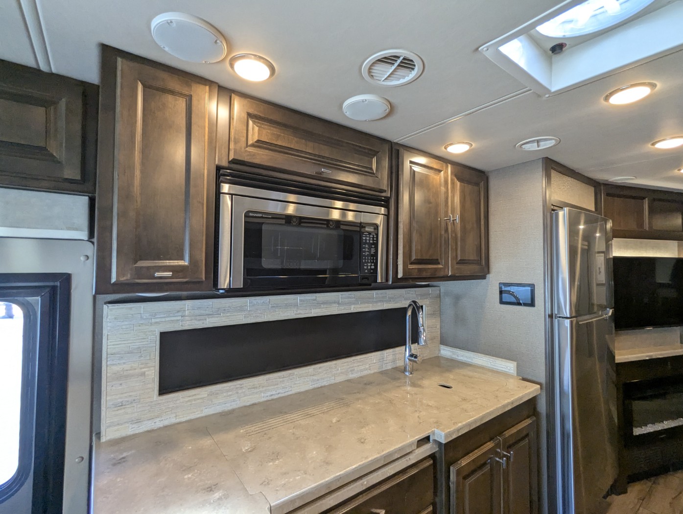 2019 Tiffin Open Road Allegro 36 UA - Image 18