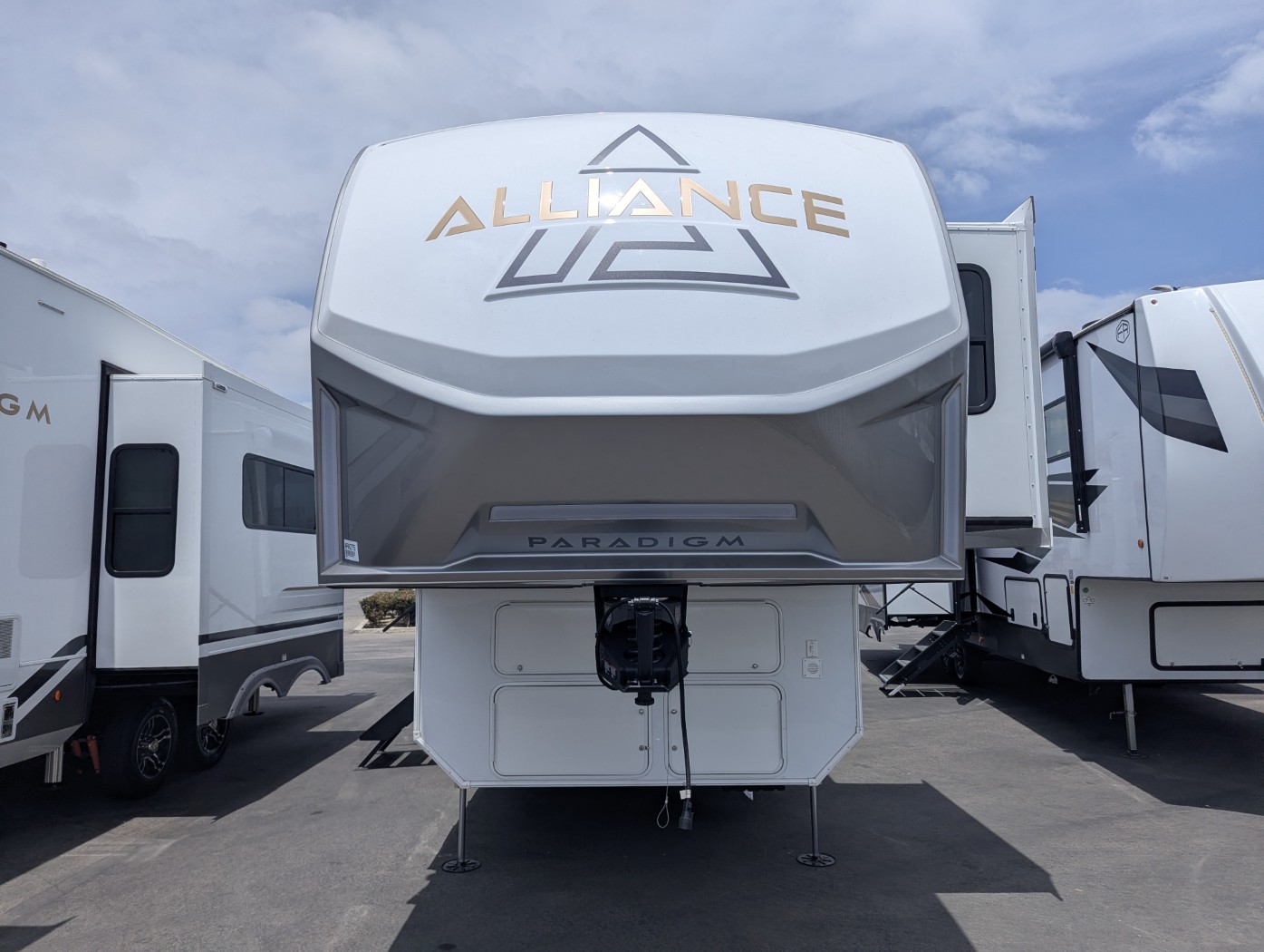 2026 Alliance RV Paradigm 395DS - Image 2