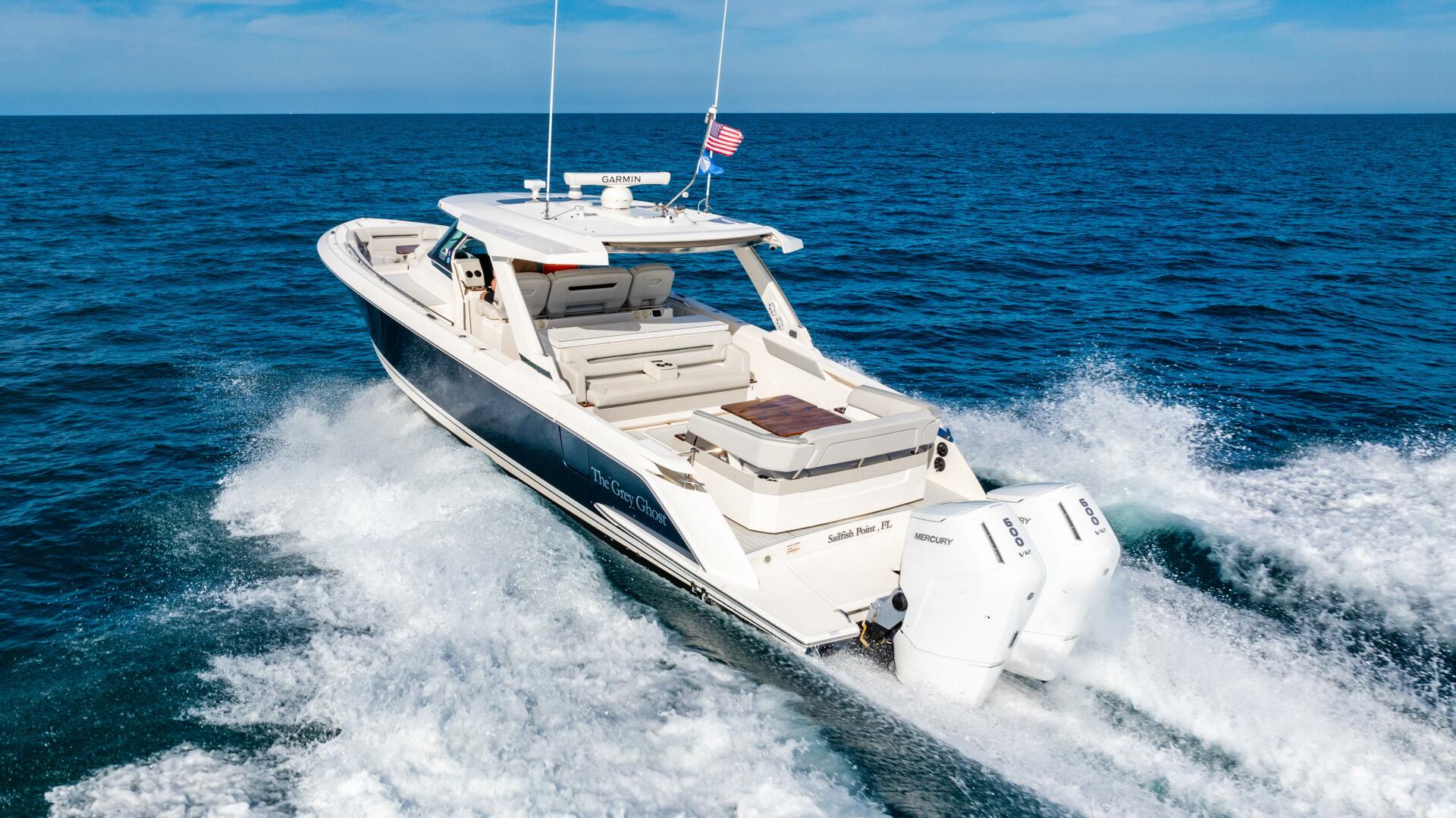 2022 Tiara Yachts 43 LS - Image 19