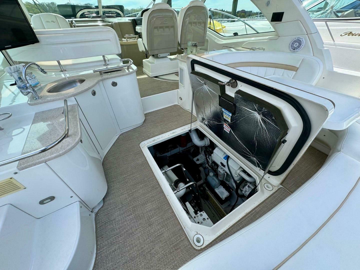 2008 Sea Ray 48 Sundancer - Image 7