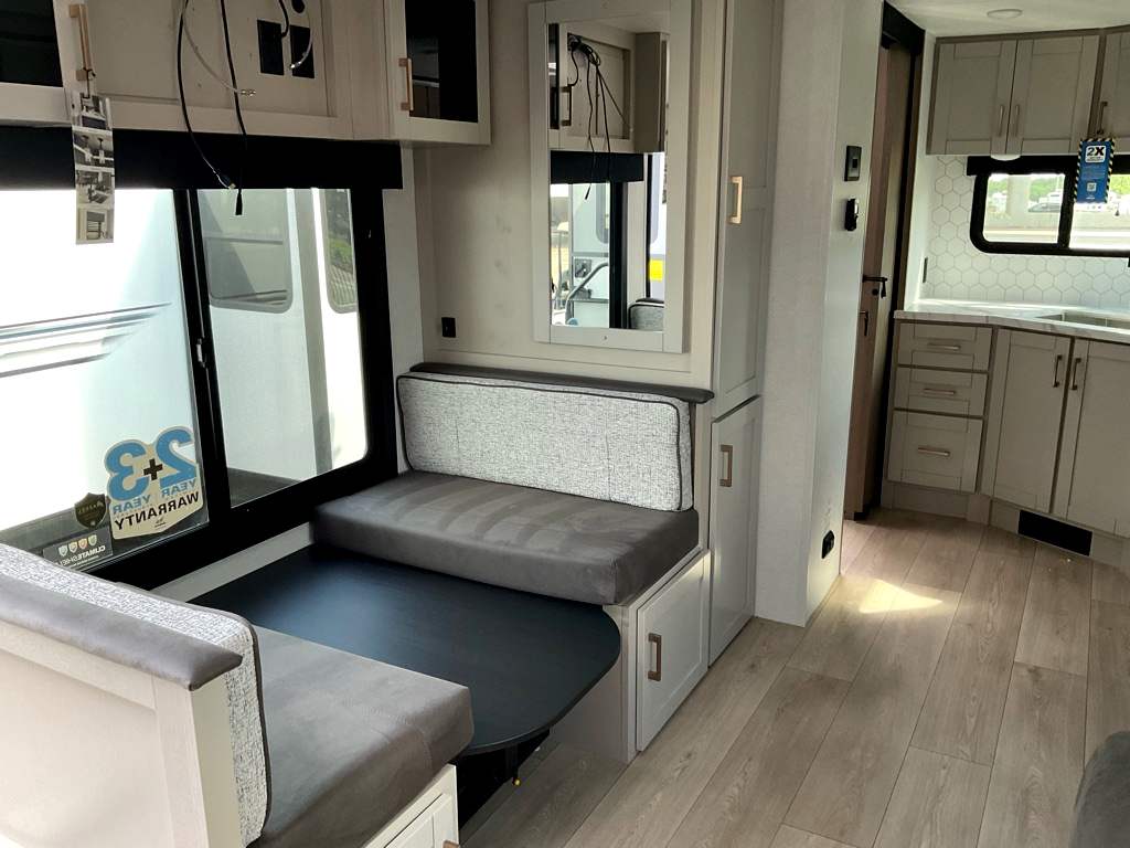 2027 JAYCO Jay Feather 21MML - Image 10