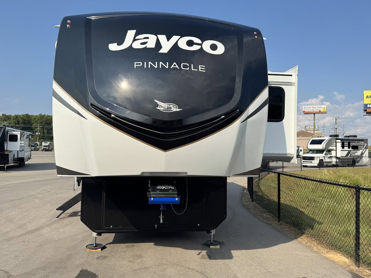 2026 JAYCO PINNACLE 32RLTS - Image 2