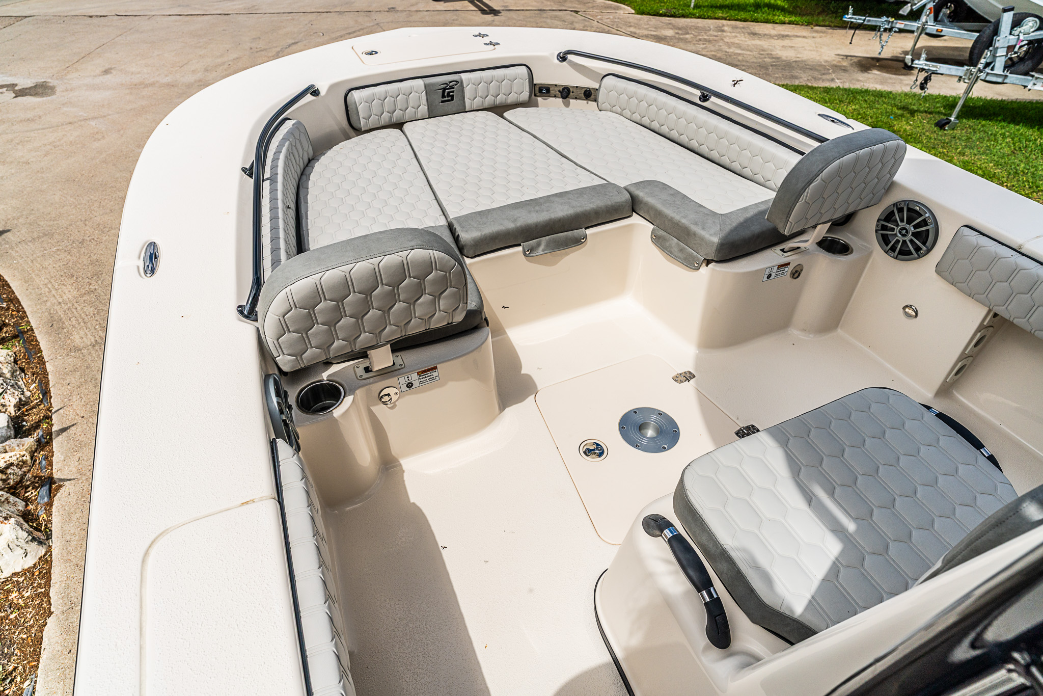 2026 Carolina Skiff 22 Ultra Elite - Image 9