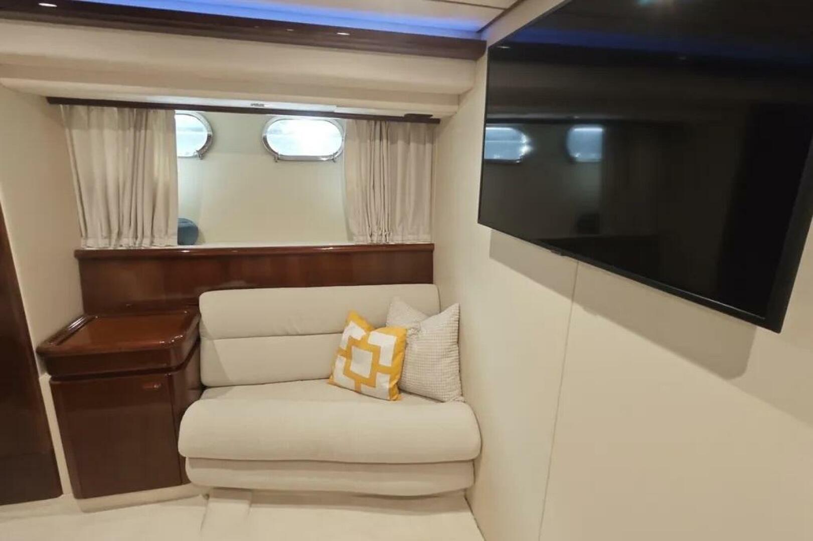 2002 Ferretti Yachts 720 - Image 7