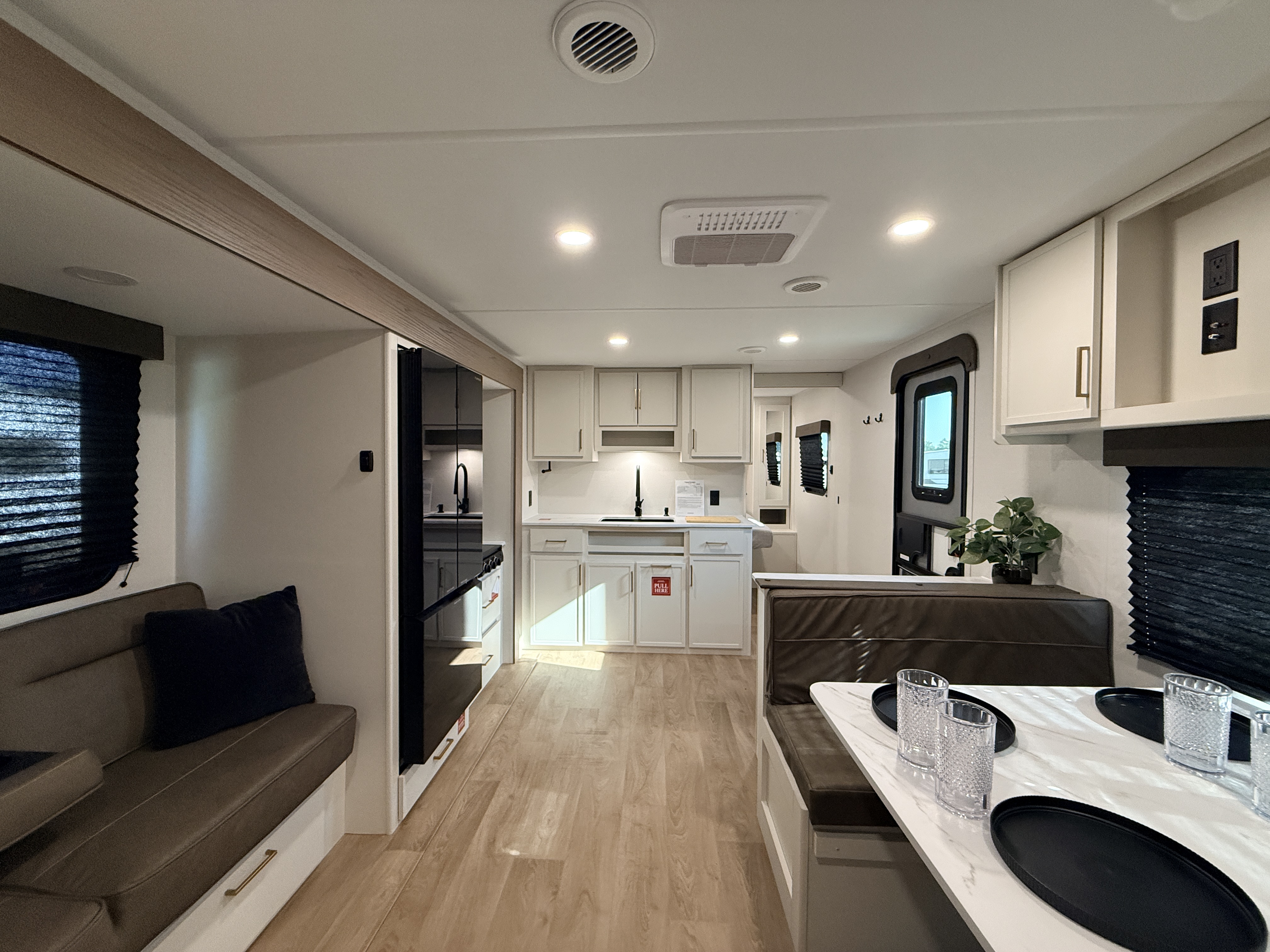 2027 Grand Design Transcend XPLOR 26BHX - Image 14