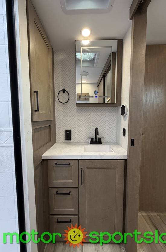 2027 KZ RV Durango Half-Ton D256RKT - Image 32