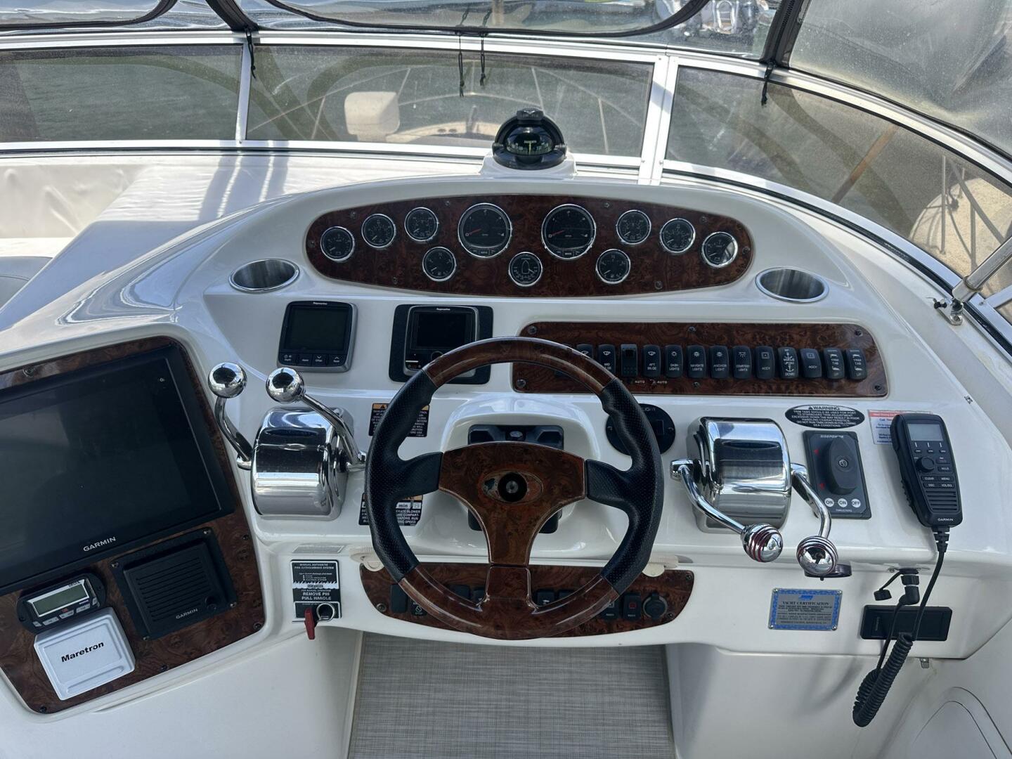 2007 Meridian 411 Sedan Bridge - Image 8