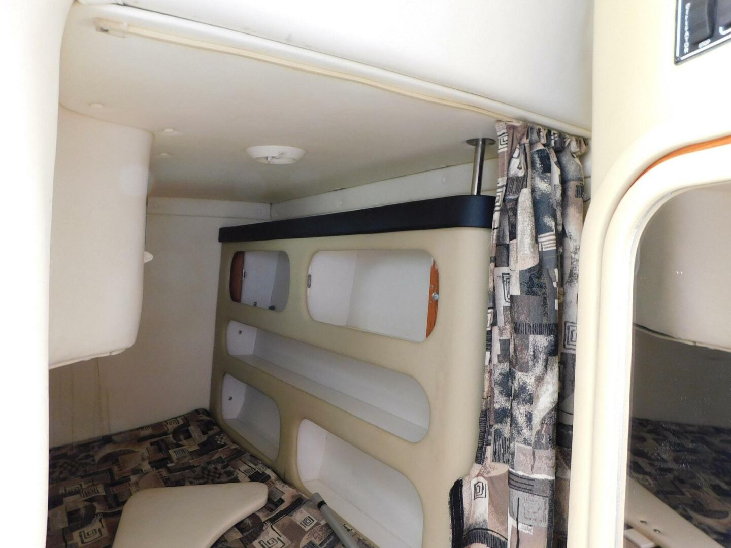 2004 Rinker Fiesta Vee 270 - Image 10