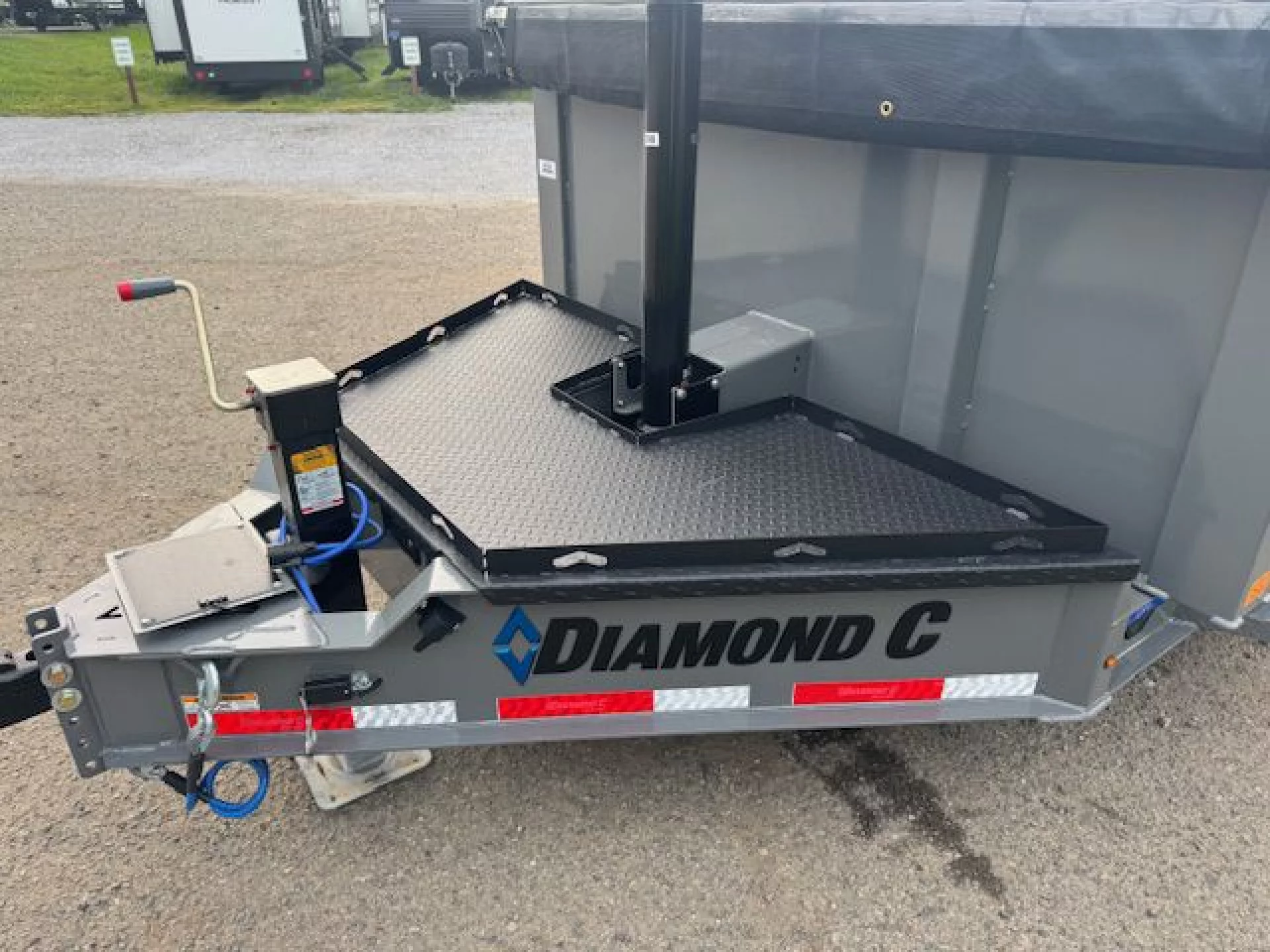 2026 DIAMOND C TRAILERS DIAMOND C LPT 207 HEAVY DUTY 14X82 32 SIDES - Image 7
