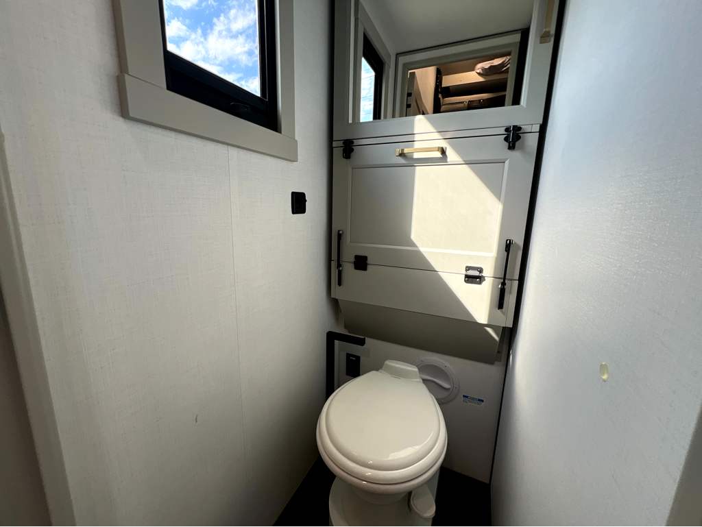 2025 BRINKLEY RV MODEL G 3950 - Image 17