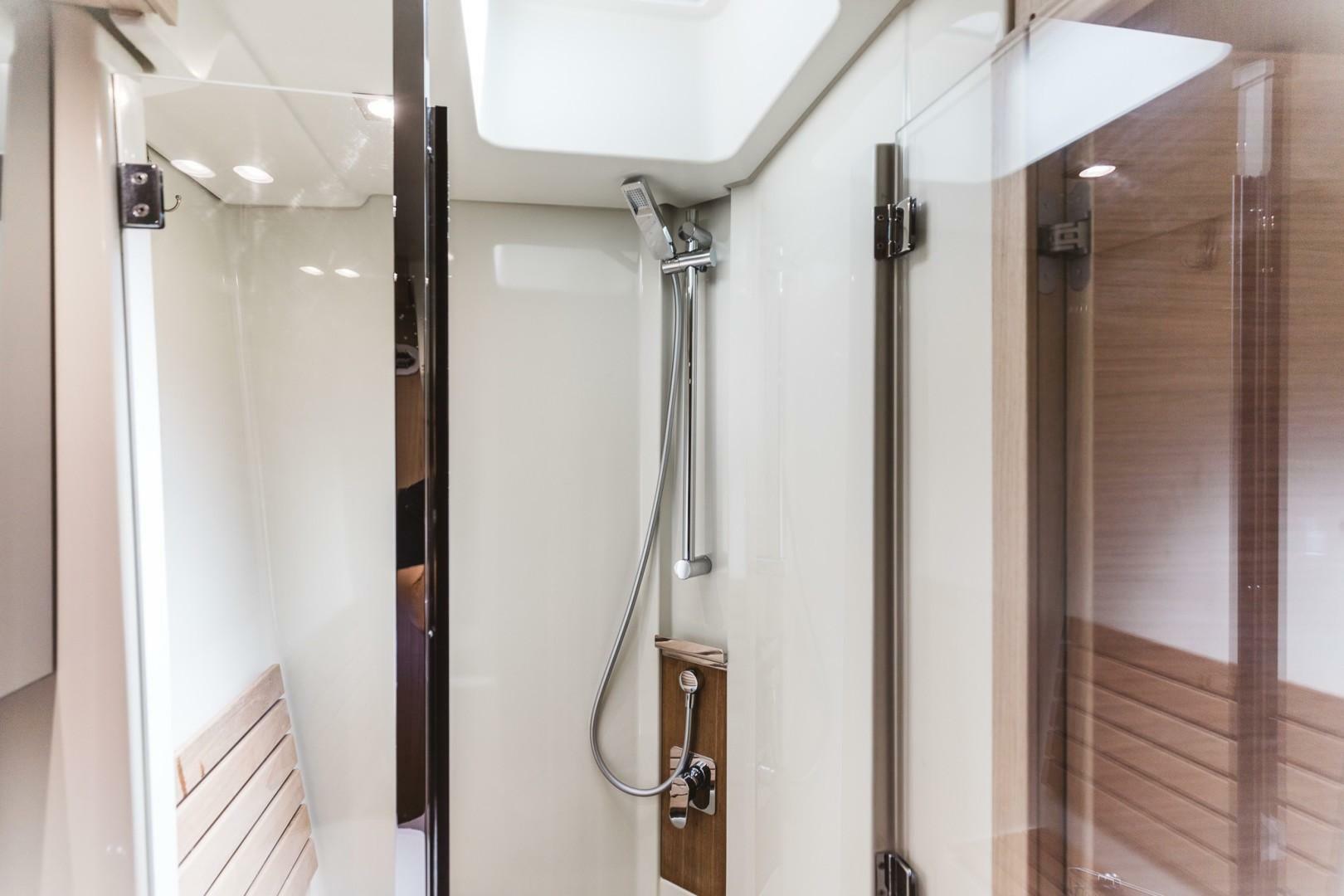 2015 Beneteau Monte Carlo 5 - Image 23