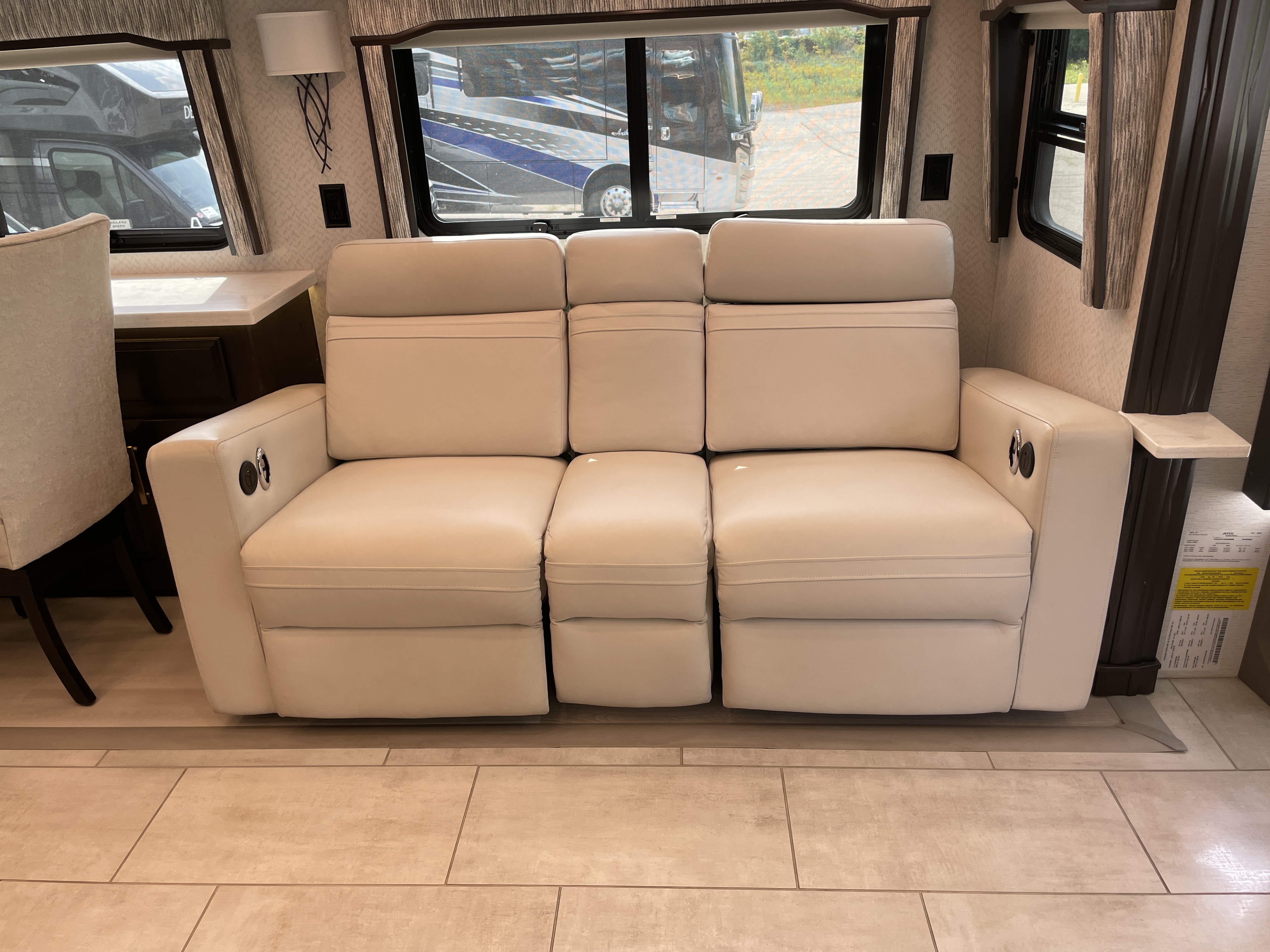 2024 Entegra Coach Cornerstone 45D - Image 9