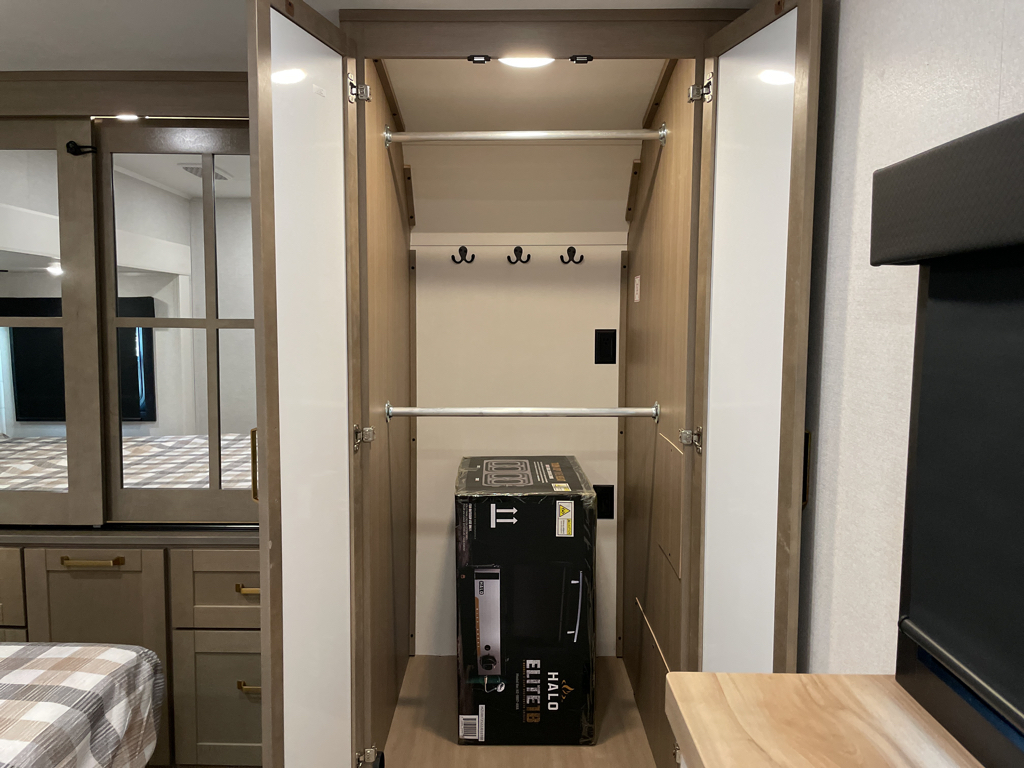 2026 Jayco Eagle 355MBQS - Image 26
