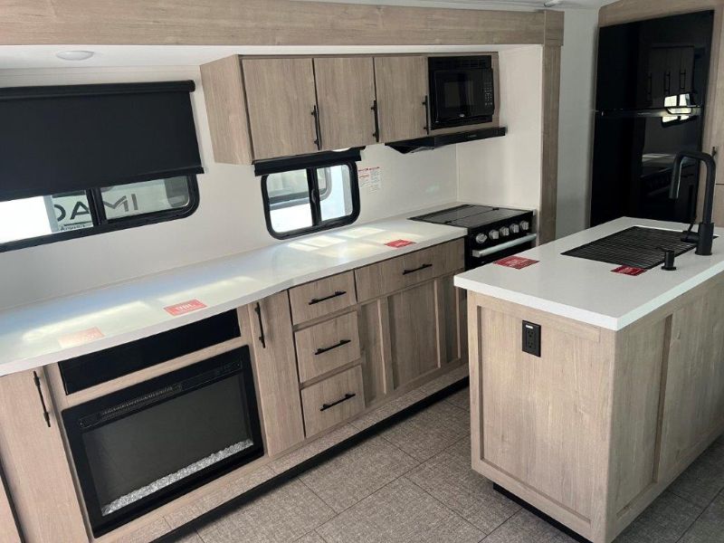 2026 Grand Design Imagine 2670MK - Image 4