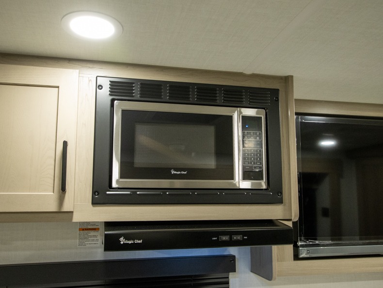 2026 Forest River Rockwood Mini Lite 2523MBR - Image 9