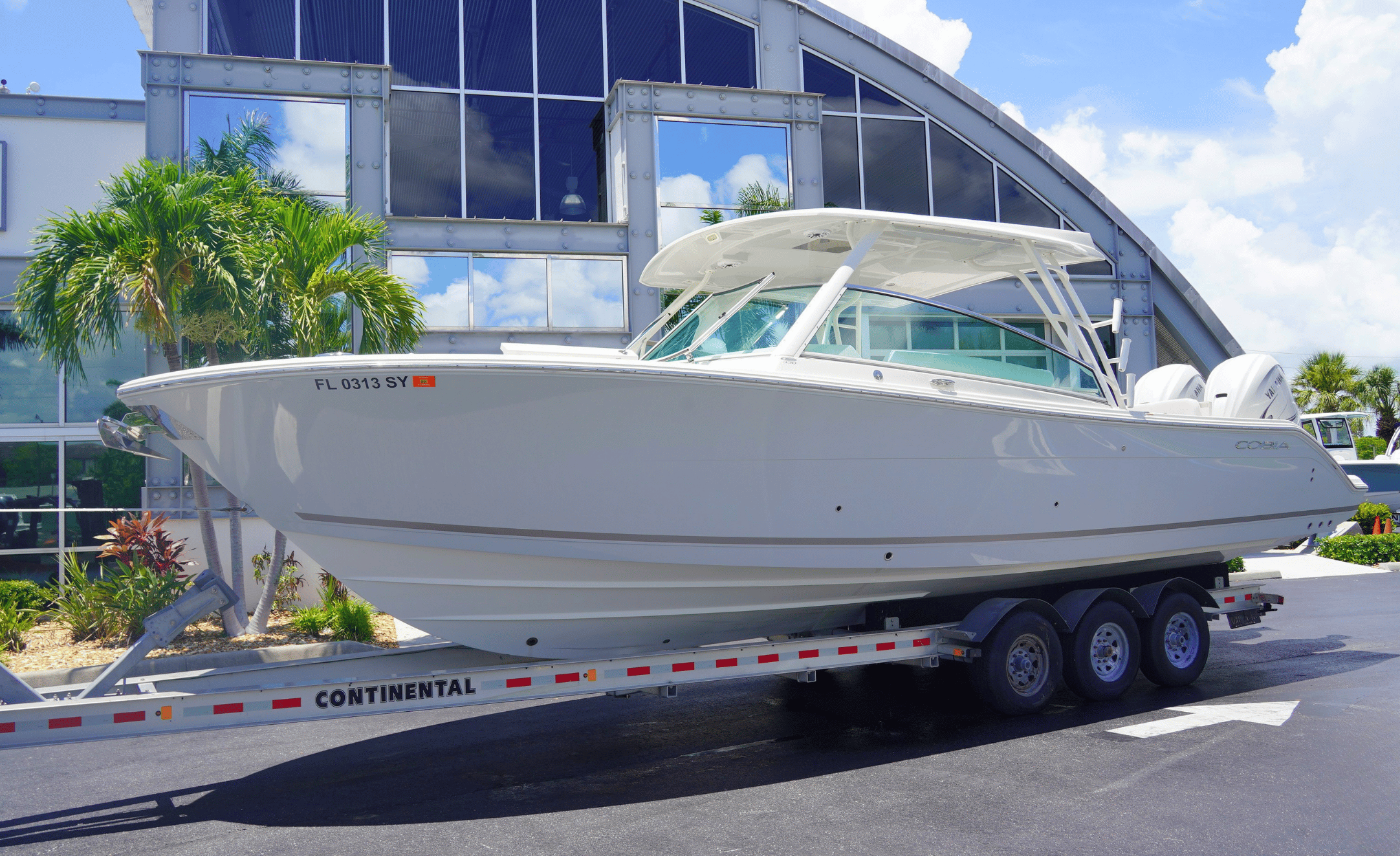 2021 COBIA 330DC - Image 2