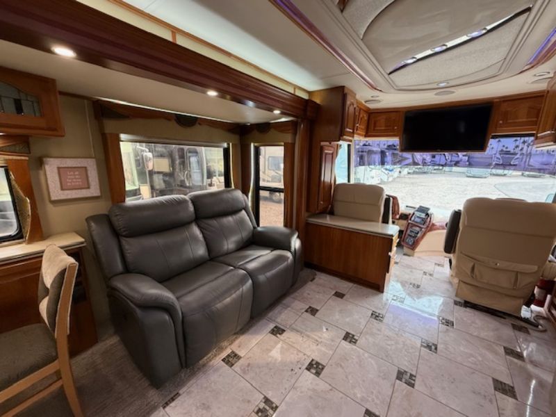 2005 Country Coach Magna 630 45 Rembrandt - Image 24