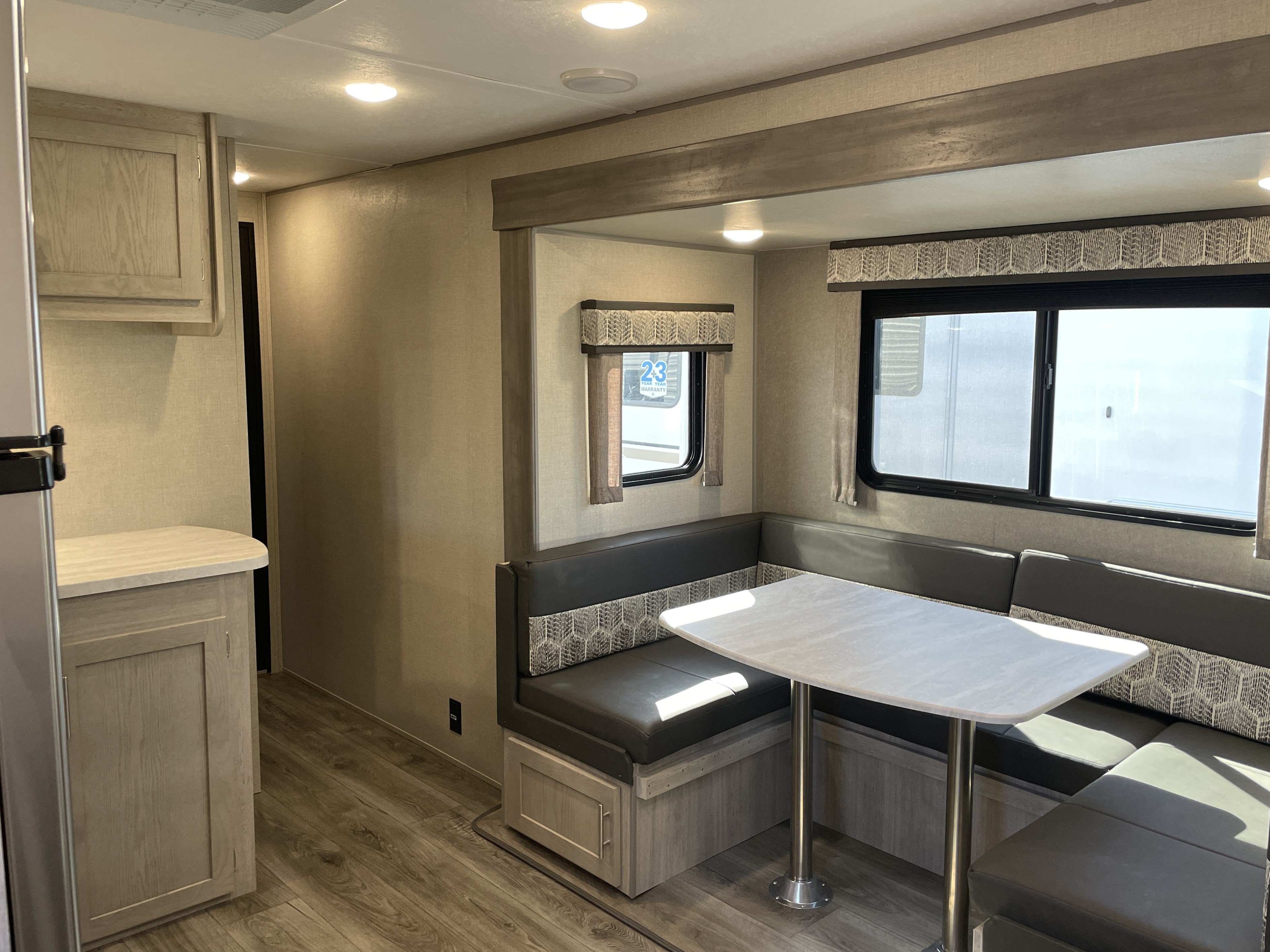 2023 Coachmen Catalina Trail Blazer 29THS - Image 7
