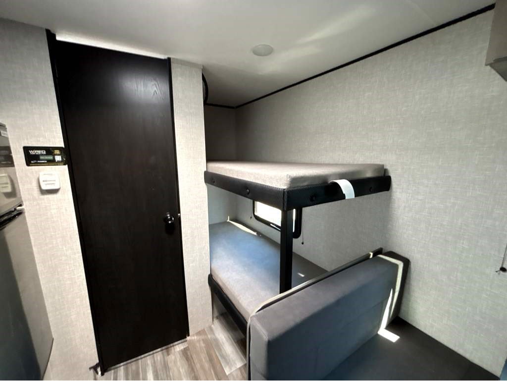 2026 JAYCO JAY FEATHER AIR 17BHSL - Image 10