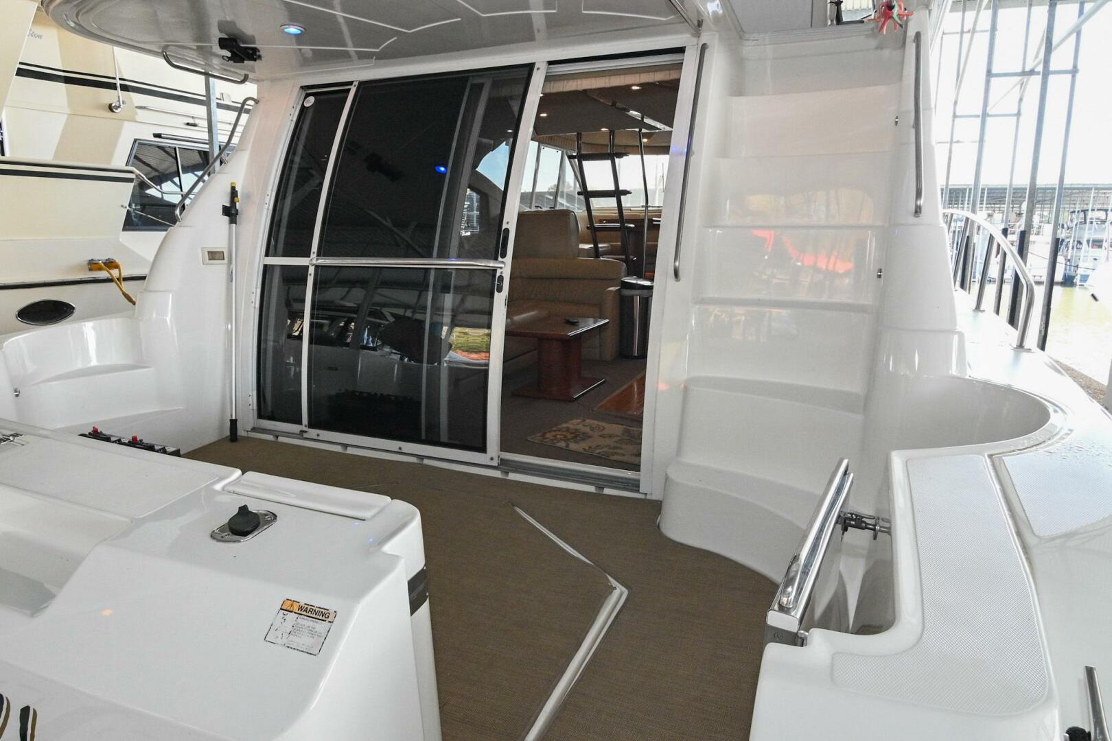 2002 Cruisers Yachts 5000 Sedan Sport - Image 16