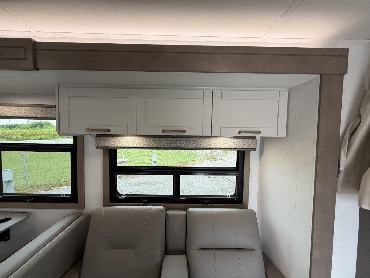 2027 JAYCO GREYHAWK 29MV - Image 21