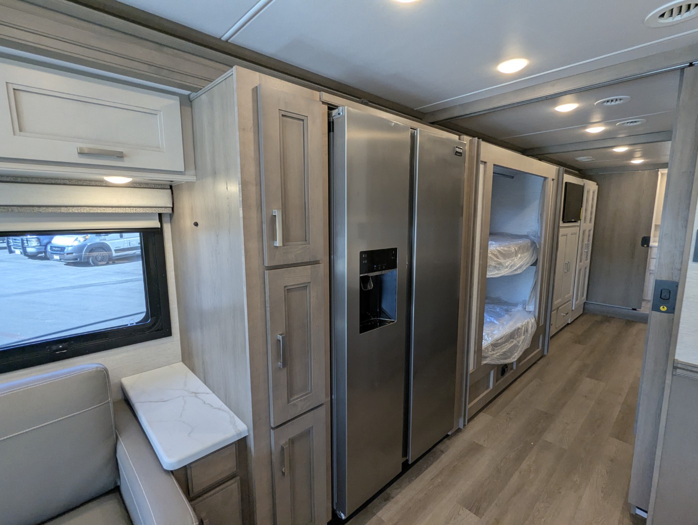 2026 Thor Motor Coach Riviera