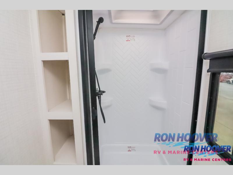 2025 PALOMINO 2430BHS - Image 31