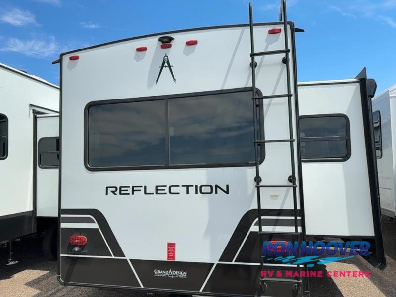 2026 GRAND DESIGN 337RLS - Image 4
