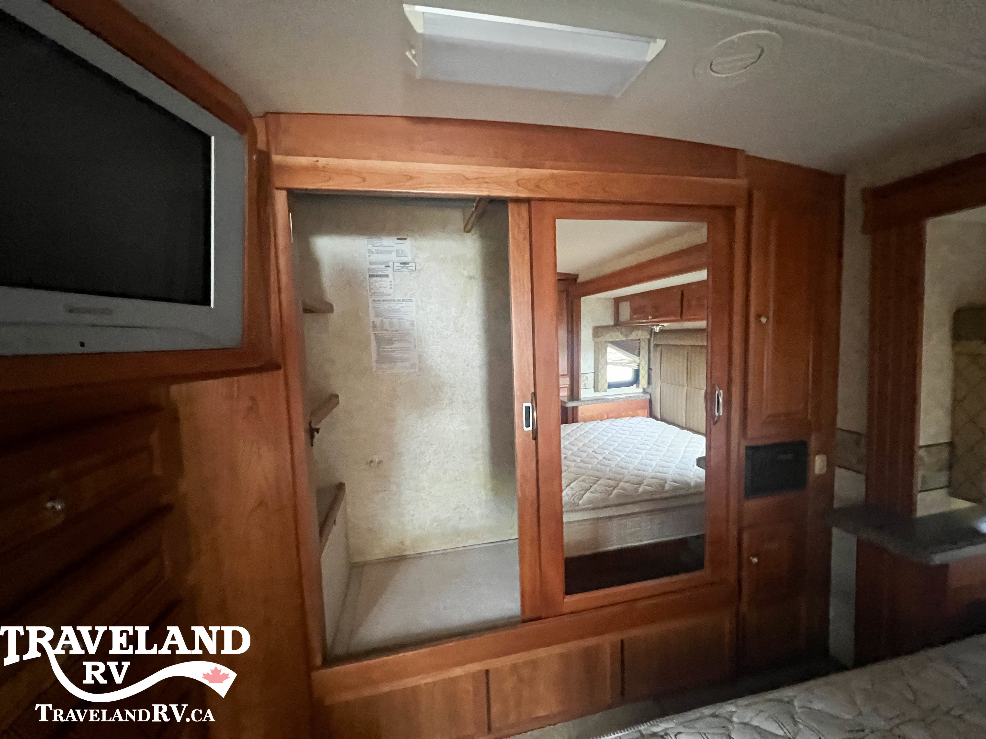 2005 TRIPLE E EMPRESS 3902FB - Image 30