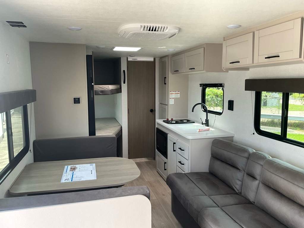 2027 JAYCO Jay Flight 250 BH - Image 6