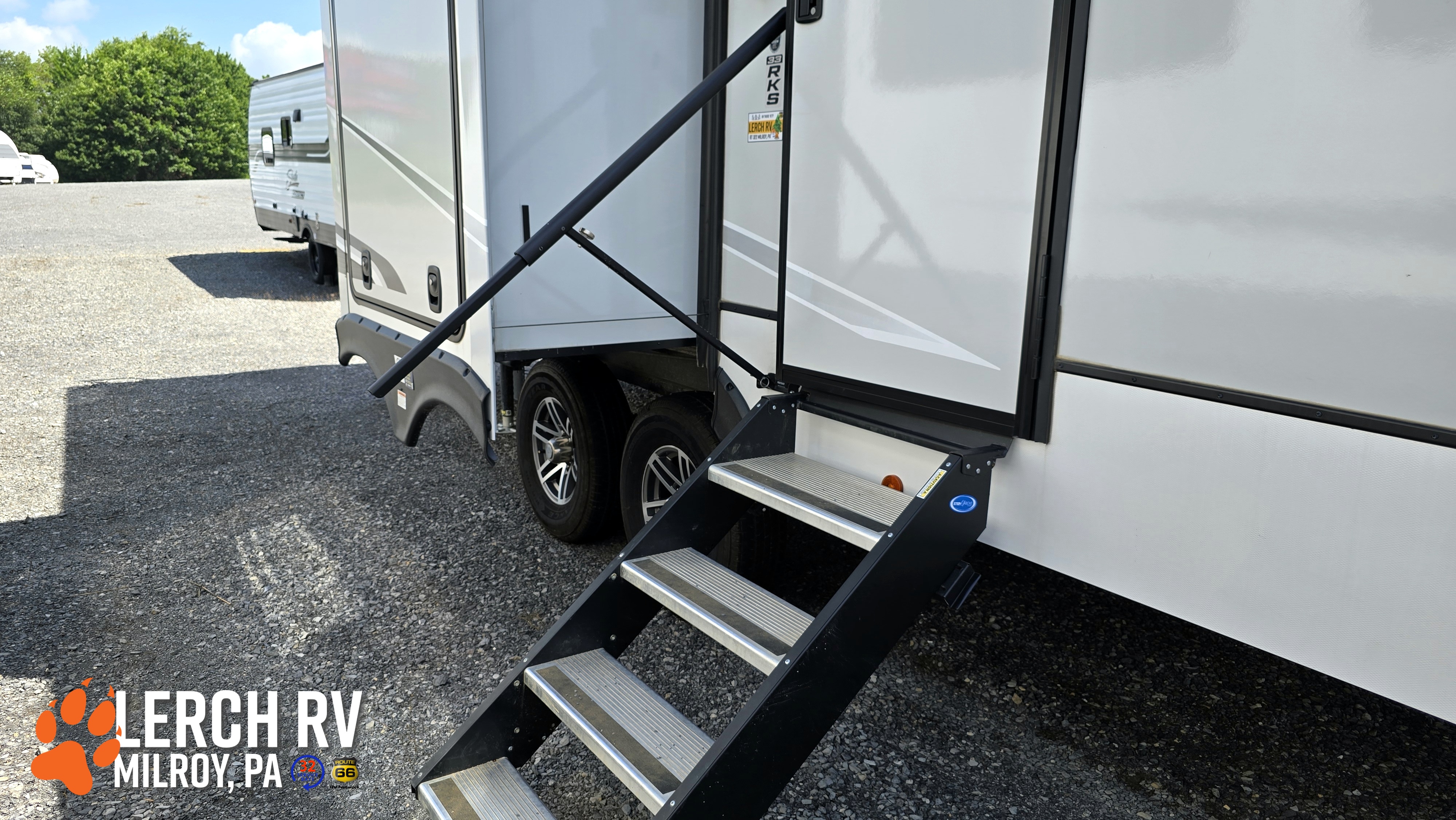 2024 Alliance RV Avenue 33RKS - Image 12