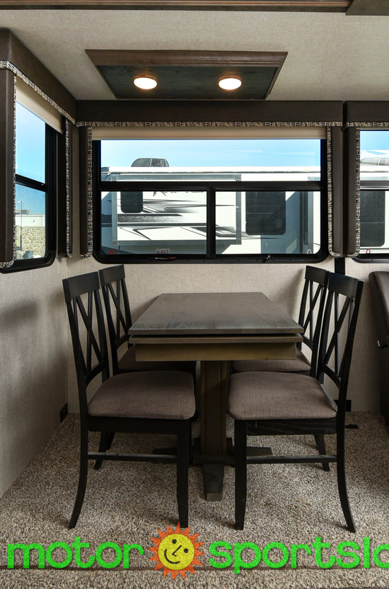 2018 Keystone Montana HM384BR - Image 20