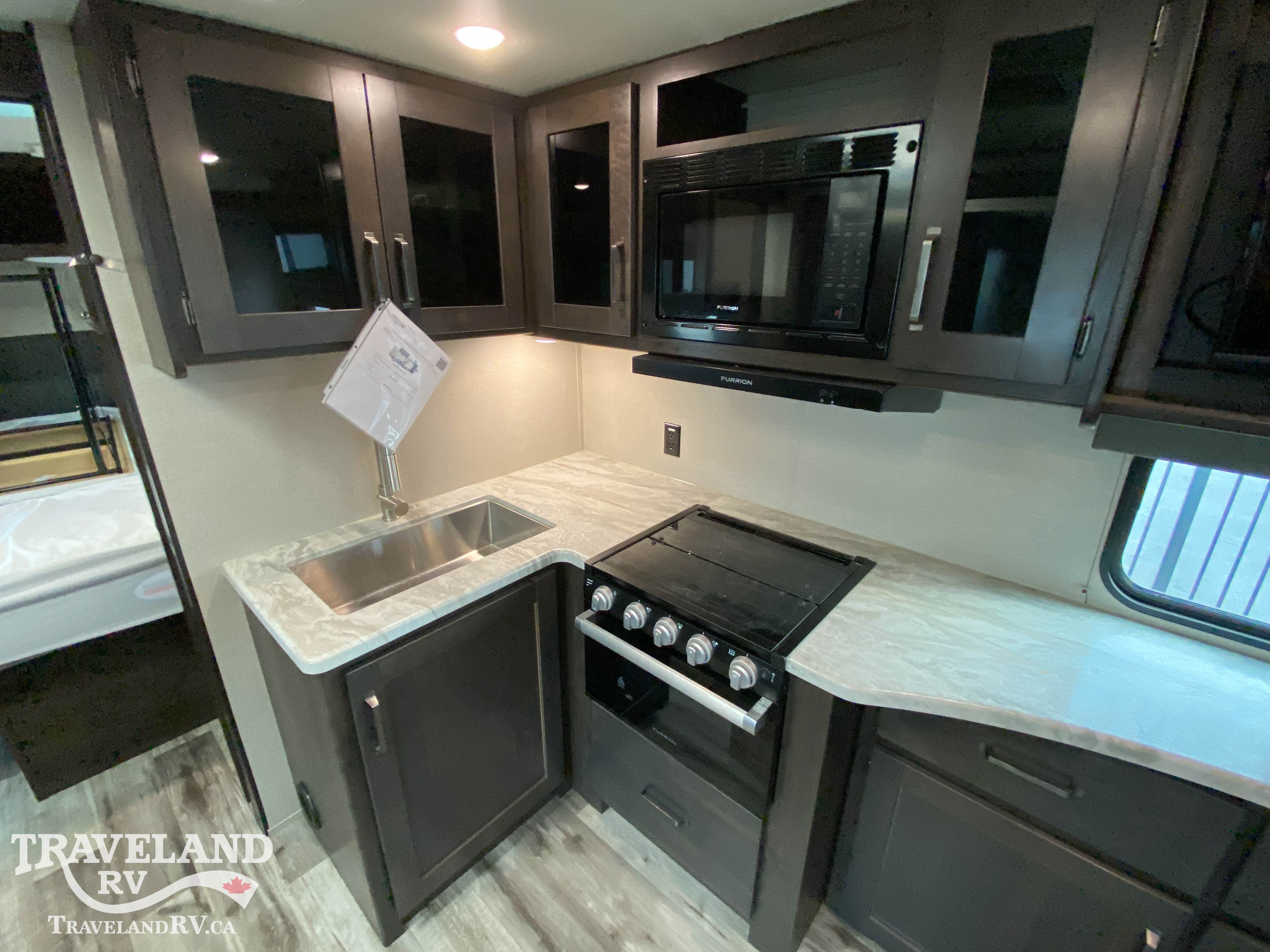 2023 Grand Design Transcend XPLOR 221RB - Image 10