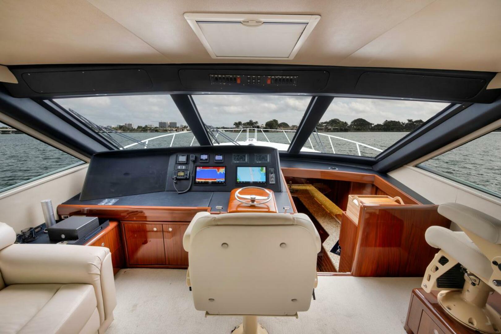 2007 Viking 52 Sport Coupe - Image 16