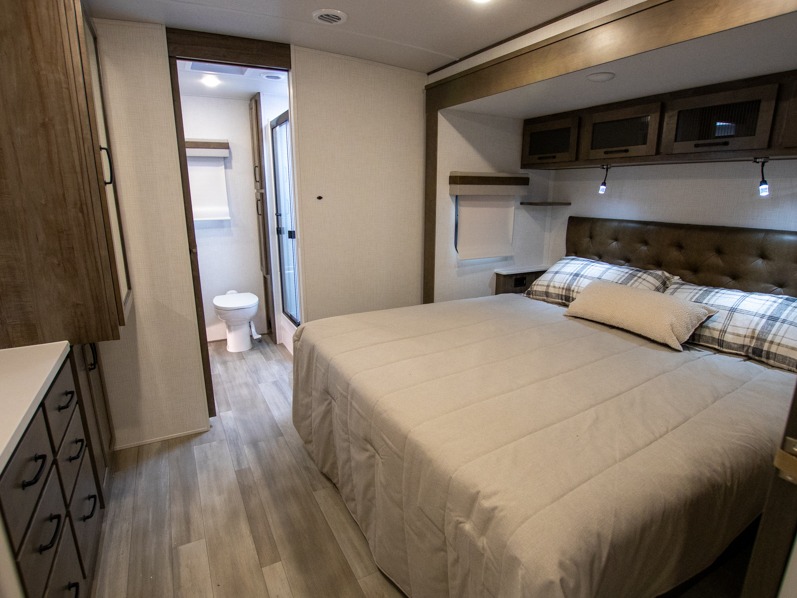 2024 Forest River Rockwood Signature Ultra Lite 8263MBR - Image 10