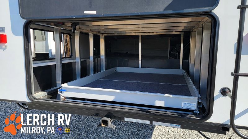2022 KZ RV Durango Gold G387FLF - Image 8