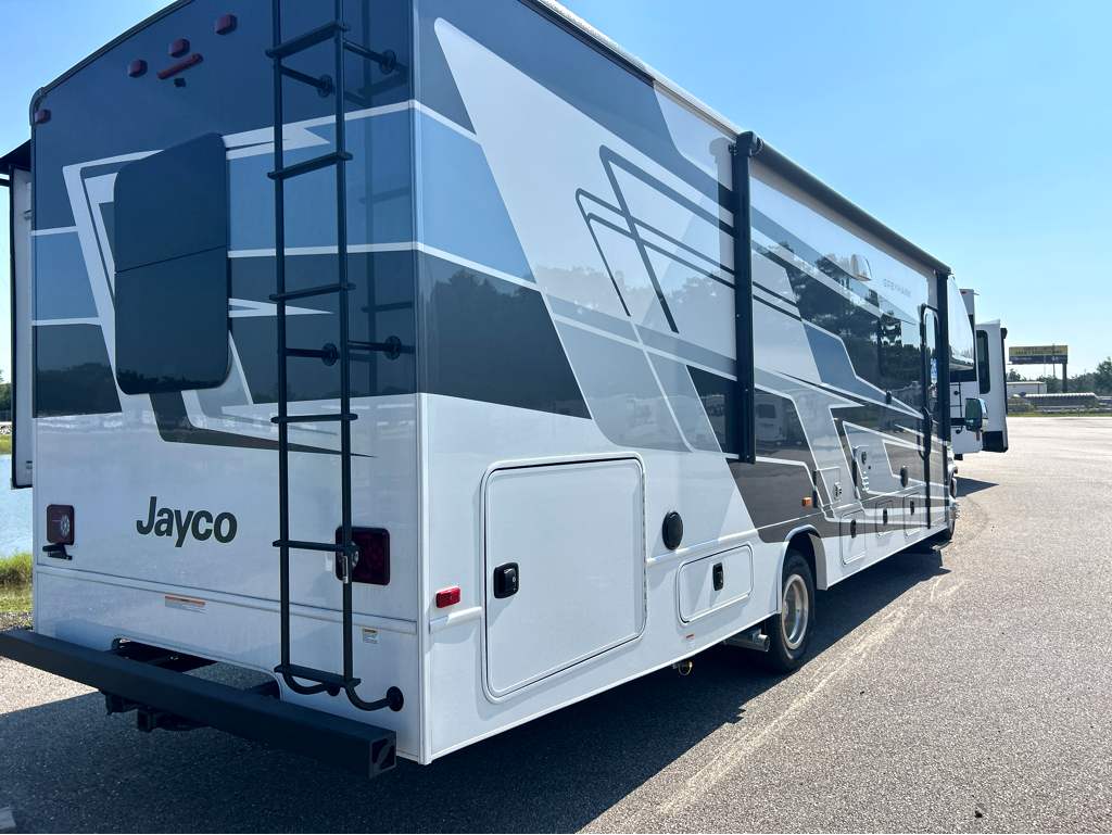 2027 JAYCO GREYHAWK 29MV - Image 7