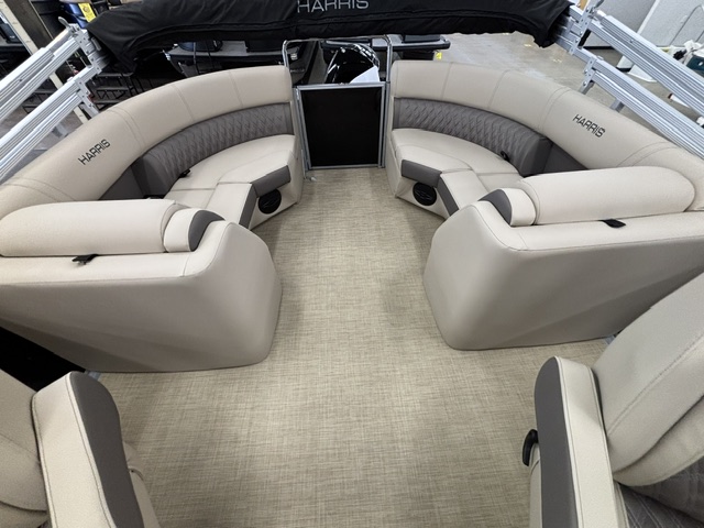 2026 HARRIS CRUISER 210 CWDH - Image 14