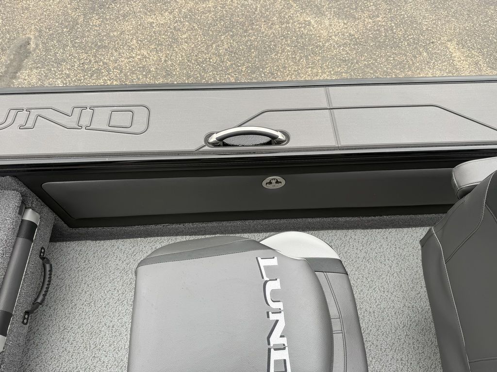 2026 Lund 2075 Pro-V Sport - Image 17