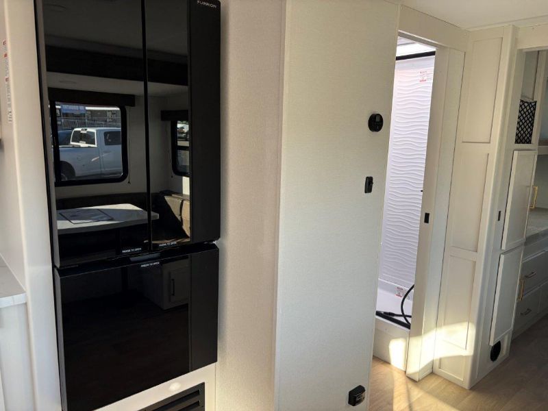 2026 Grand Design Transcend 335BHT - Image 11
